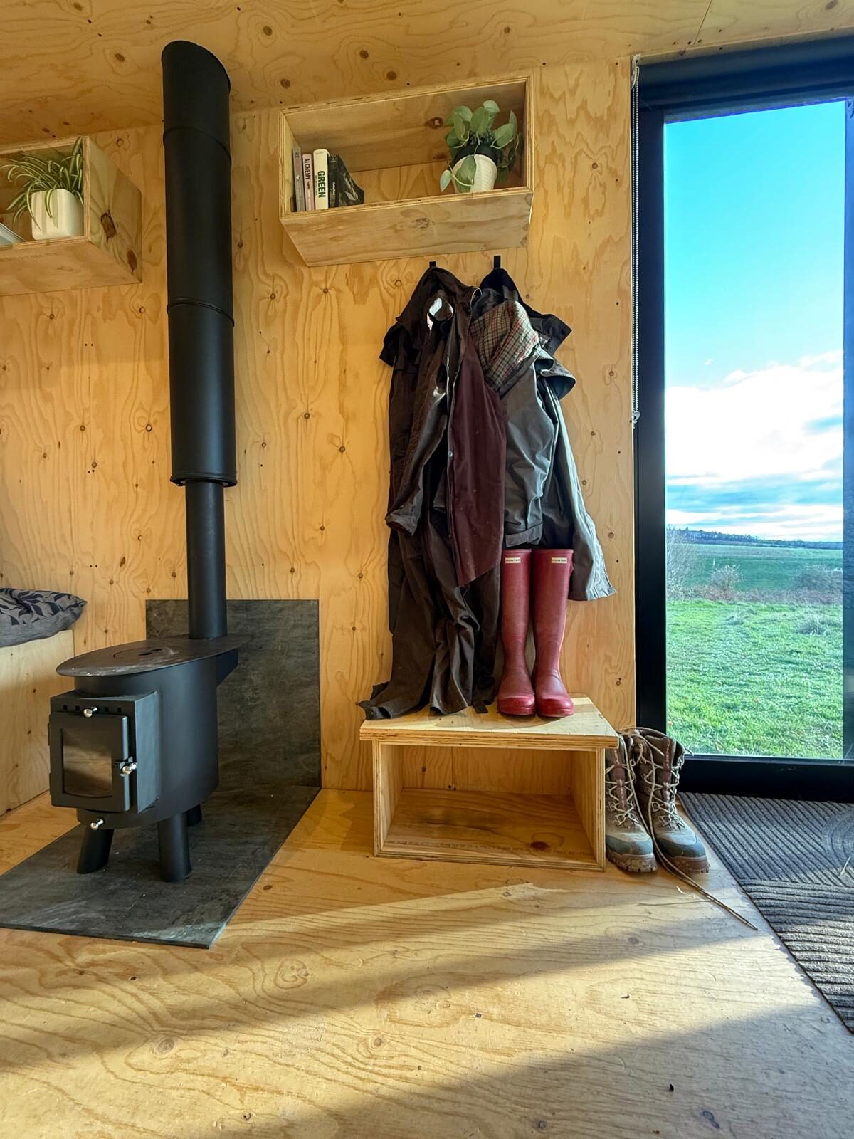 Roeka interior, plywood and timber